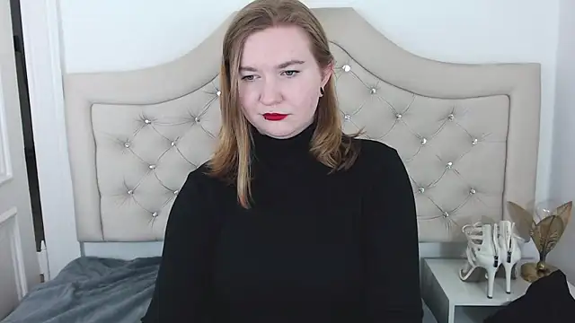 LaraDream online show from 01.16.25