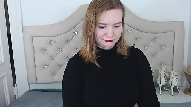 LaraDream online show from 01.22.25