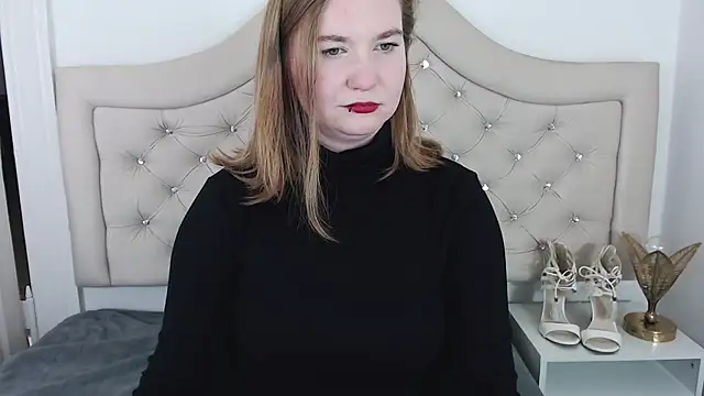 LaraDream online show from 02.08.25