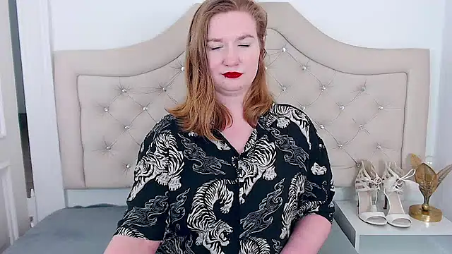 LaraDream online show from 02.21.25