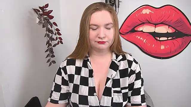 LaraDream online show from 04.27.26