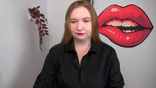 LaraDream online show from 04.30.26