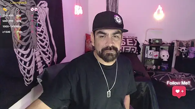 soyelcarlitos  online show from 05.08.26
