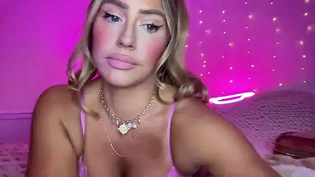 Fitnessbabe69 online show from 11.25.25