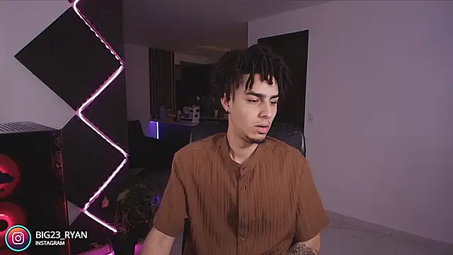 bigryann23 online show from 11.30.25