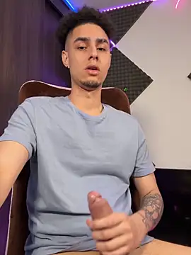 bigryann23 online show from 02.14.26